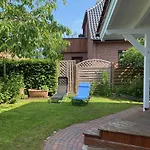 Moderne Mit Kamin U Garten Im Eg, Baden, Naehe Weser U Golfplatz Achim