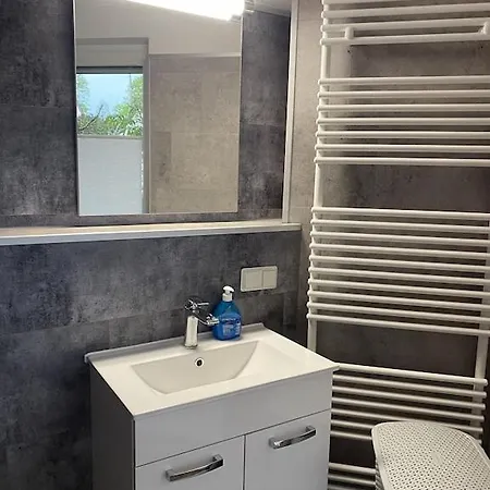 Moderne Mit Kamin U Garten Im Eg, Baden, Naehe Weser U Golfplatz *