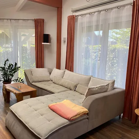 Moderne Mit Kamin U Garten Im Eg, Baden, Naehe Weser U Golfplatz Appartamento Achim