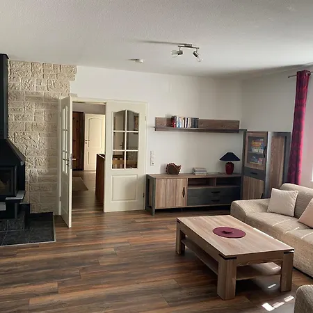 Moderne Mit Kamin U Garten Im Eg 100qm Naehe Weser Und Golfplatz Apartment