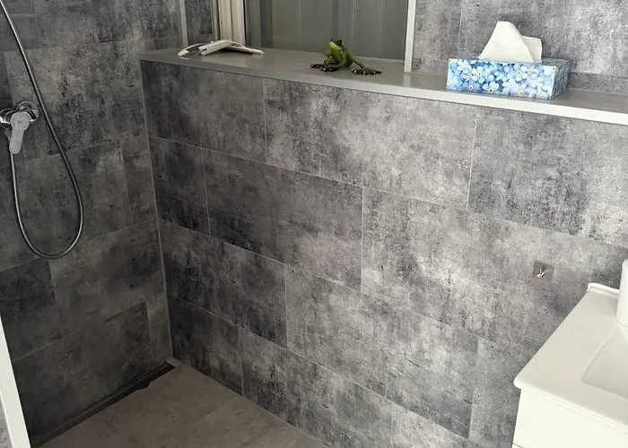 Moderne Mit Kamin U Garten Im Eg 100qm Naehe Weser Und Golfplatz 公寓